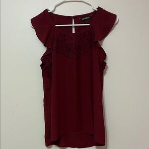 EXPRESS Maroon Lace Detail Light Weight Blouse 👚